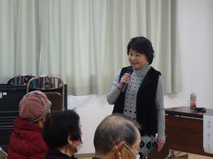 講師