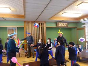 班対抗ボール投げ