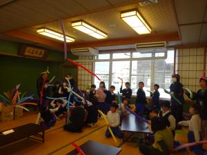 部屋の端までとばす