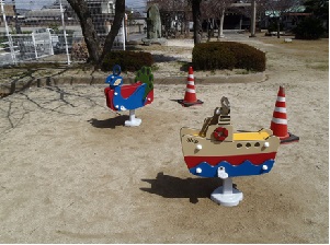 義農公園　ムービング遊具②の画像