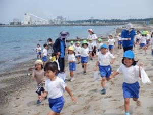 松前幼稚園　西の浜園外保育